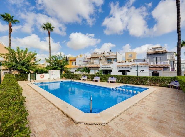 Resale - Bungalow - Playa Flamenca - las chismosas