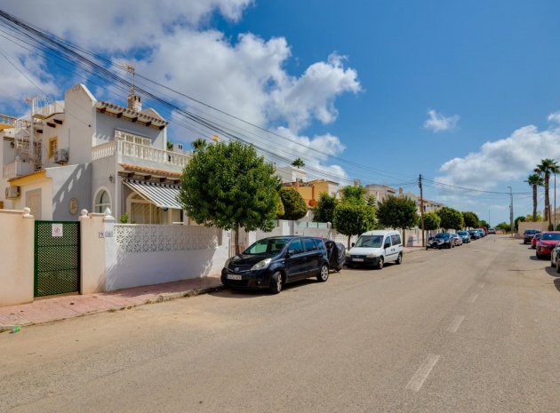 Resale - Bungalow - Playa Flamenca - las chismosas