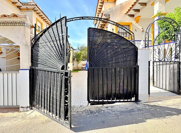 Revente - Villa - Punta Prima - la campana