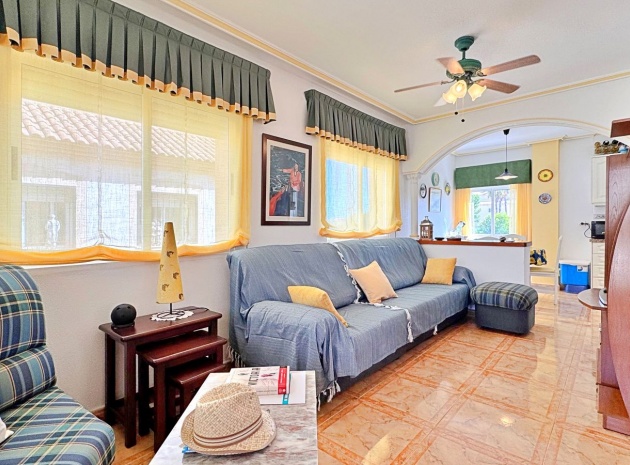 Återförsäljning - Lägenhet - La Zenia - Res. Zenia Sol