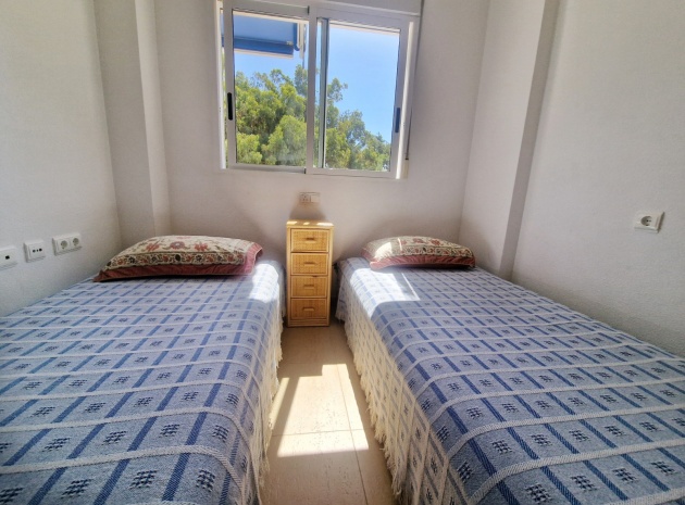 Resale - Apartment - Guardamar del Segura