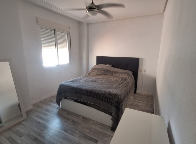 Återförsäljning - Villa - Guardamar del Segura - El Raso