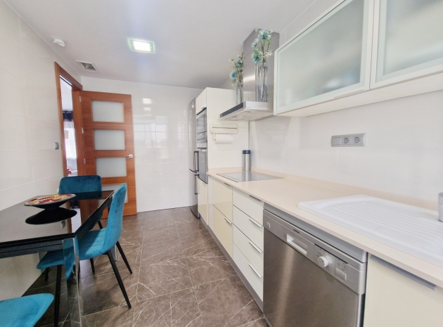 Wiederverkauf - Stadthaus - Guardamar del Segura