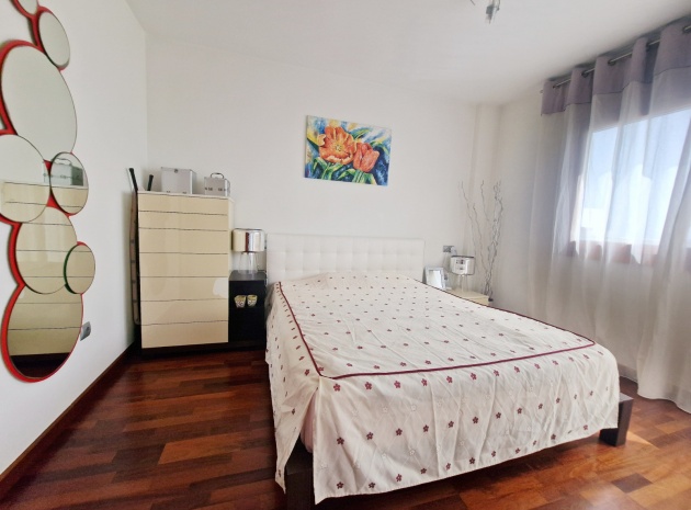 Wiederverkauf - Stadthaus - Guardamar del Segura