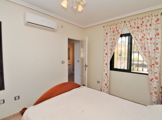 Wederverkoop - Villa - Villamartin - PAU 26