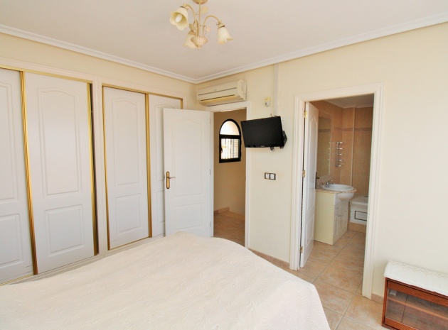 Wederverkoop - Villa - Villamartin - PAU 26