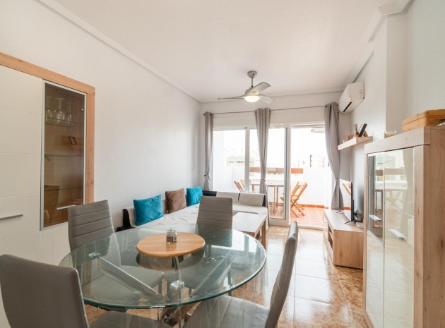 Återförsäljning - Lägenhet - Punta Prima - La Cinuelica