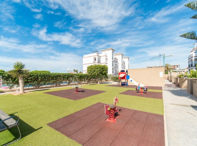 Återförsäljning - Lägenhet - Punta Prima - La Cinuelica