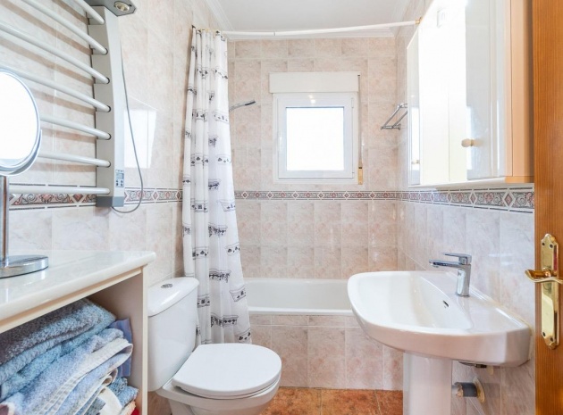 Återförsäljning - Bungalow - Punta Prima - la campana