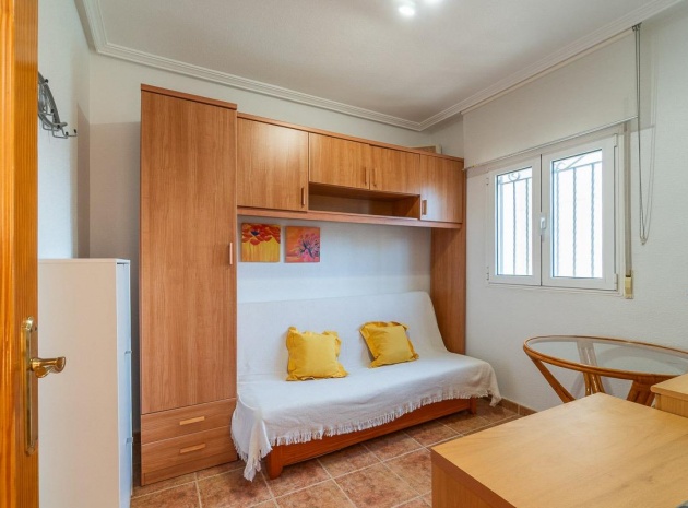 Återförsäljning - Bungalow - Punta Prima - la campana