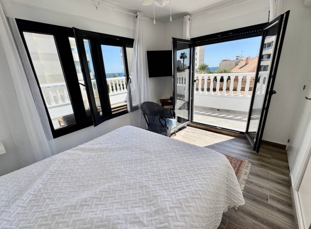 Resale - Villa - Punta Prima