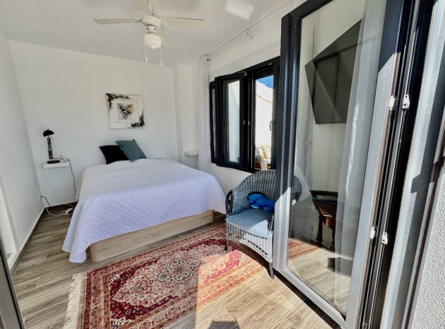 Resale - Villa - Punta Prima