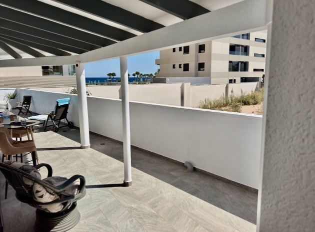 Resale - Villa - Punta Prima