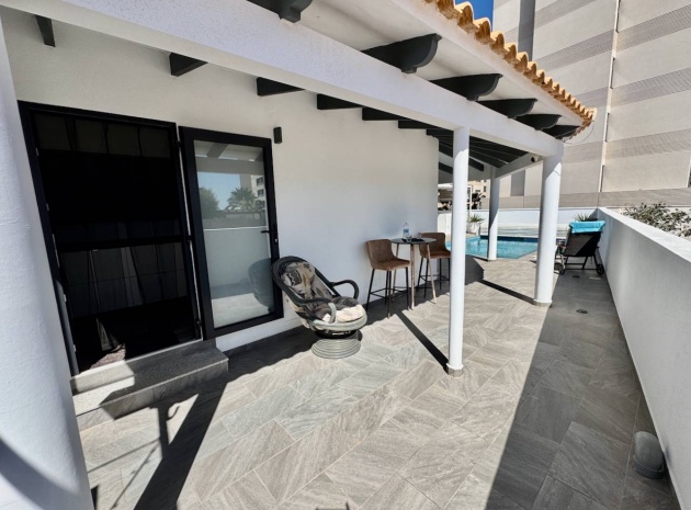 Resale - Villa - Punta Prima