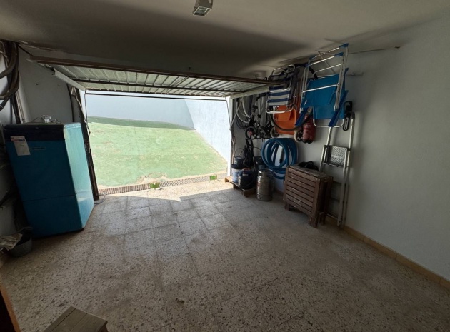 Resale - Villa - Punta Prima