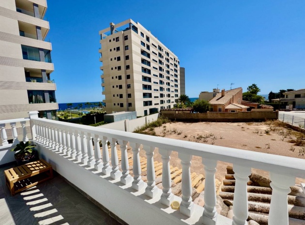 Resale - Villa - Punta Prima