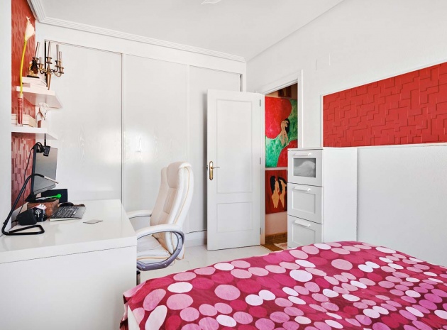 Resale - Apartment - Playa Flamenca - la concha