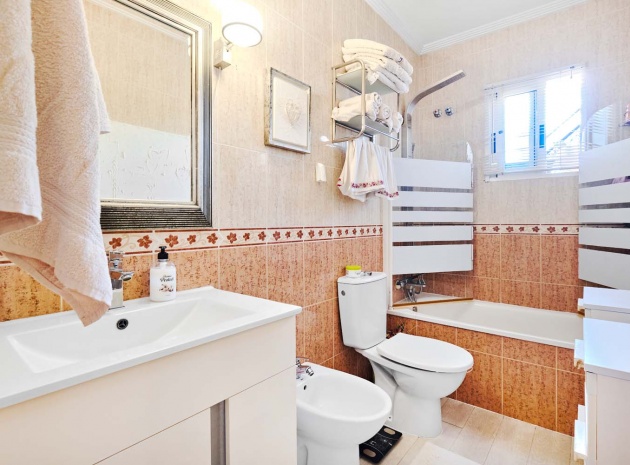 Resale - Apartment - Playa Flamenca - la concha