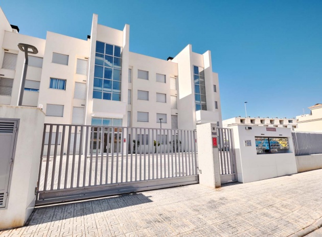 Resale - Apartment - Villamartin - Los Dolses