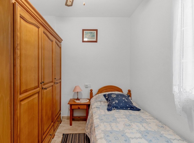 Återförsäljning - Lägenhet - Torrevieja - san luis