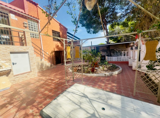 Resale - Villa - Torrevieja - Los balcones