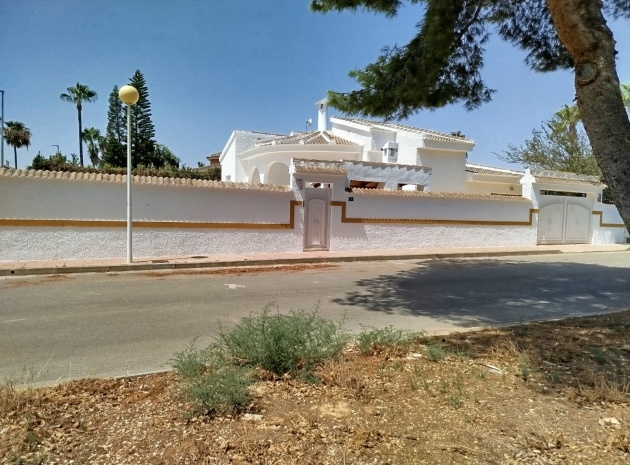 Wiederverkauf - Villa - Ciudad Quesada - Dona Pepa