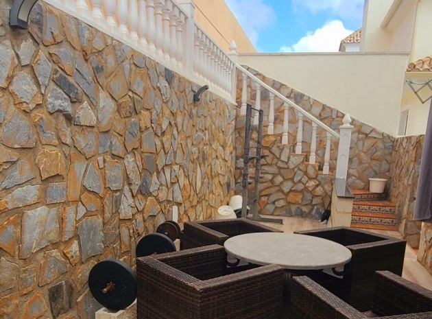 Resale - Villa - Villamartin - bosque de las lomas