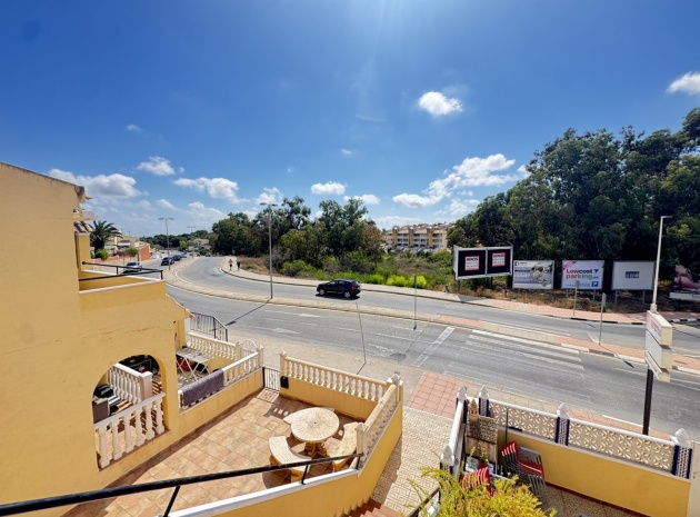 Resale - Apartment - Villamartin