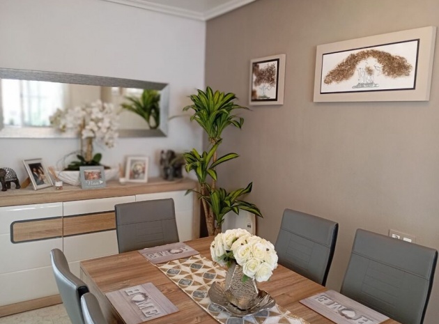 Wederverkoop - Villa - Villamartin - El Galan