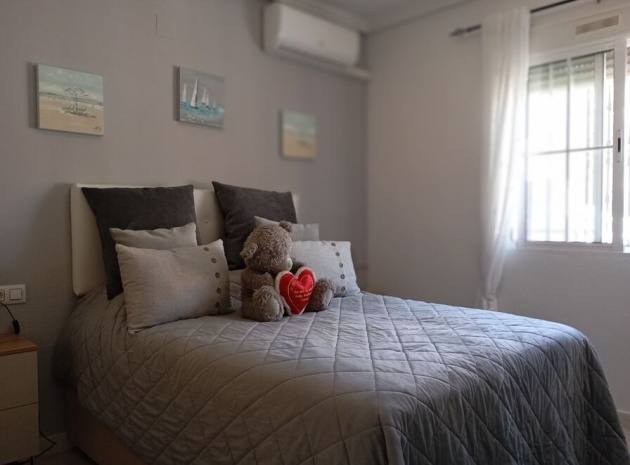 Wederverkoop - Villa - Villamartin - El Galan