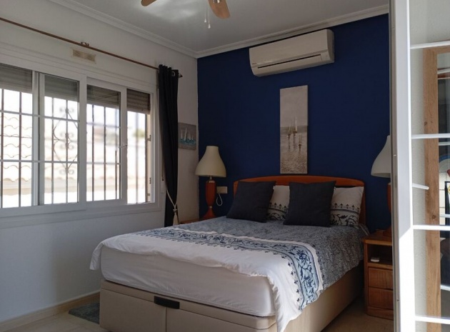 Wederverkoop - Villa - Villamartin - El Galan