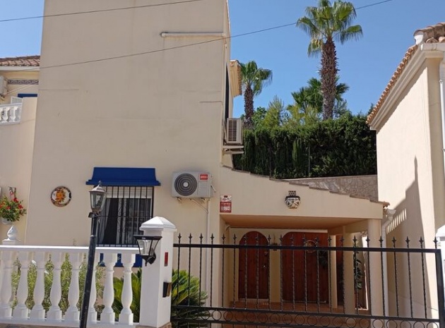 Wederverkoop - Villa - Villamartin - El Galan