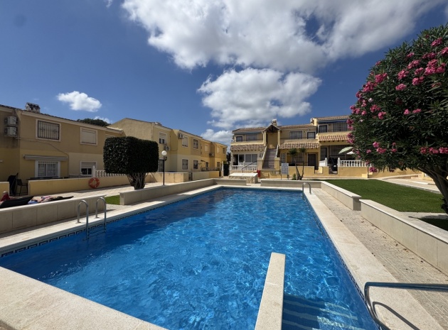 Resale - Apartment - Villamartin - lomas del golf