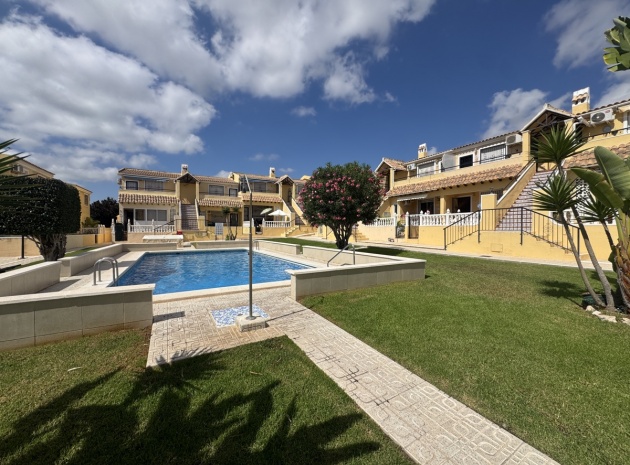 Resale - Apartment - Villamartin - lomas del golf