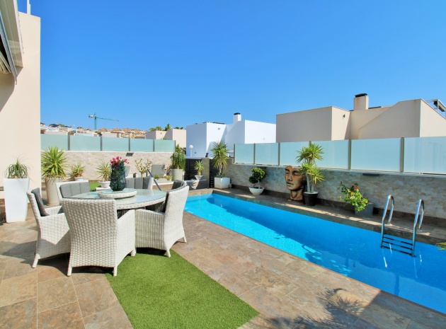 Återförsäljning - Villa - Pau 26 - Villamartin