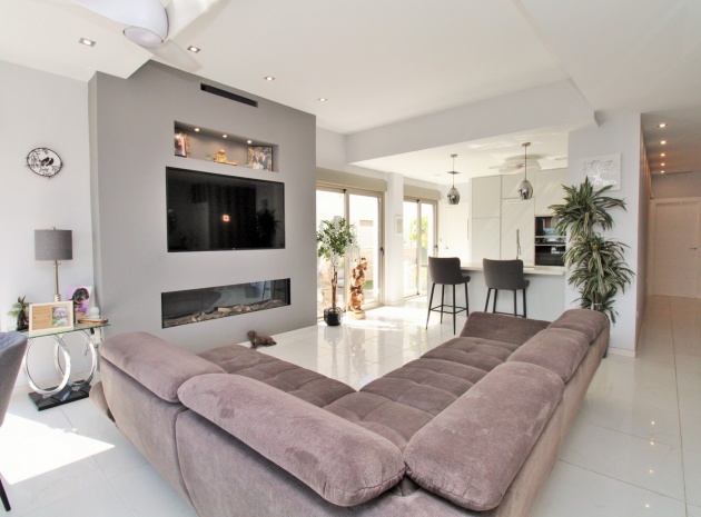 Återförsäljning - Villa - Pau 26 - Villamartin