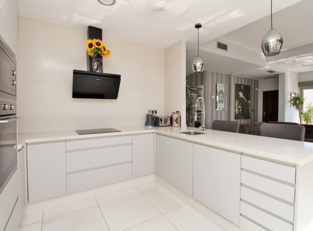 Återförsäljning - Villa - Pau 26 - Villamartin