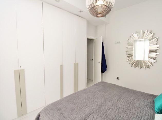 Återförsäljning - Villa - Pau 26 - Villamartin