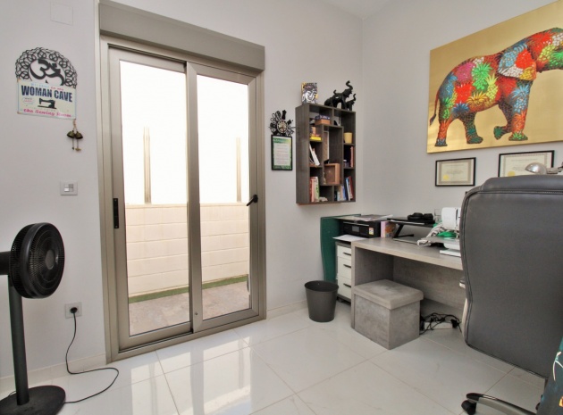 Återförsäljning - Villa - Pau 26 - Villamartin