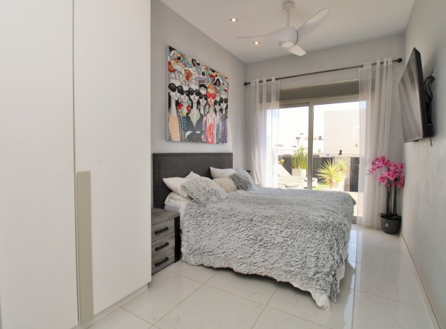 Återförsäljning - Villa - Pau 26 - Villamartin