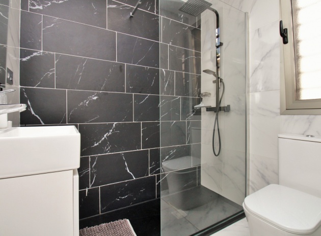 Återförsäljning - Villa - Pau 26 - Villamartin