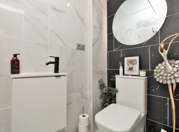 Återförsäljning - Villa - Pau 26 - Villamartin