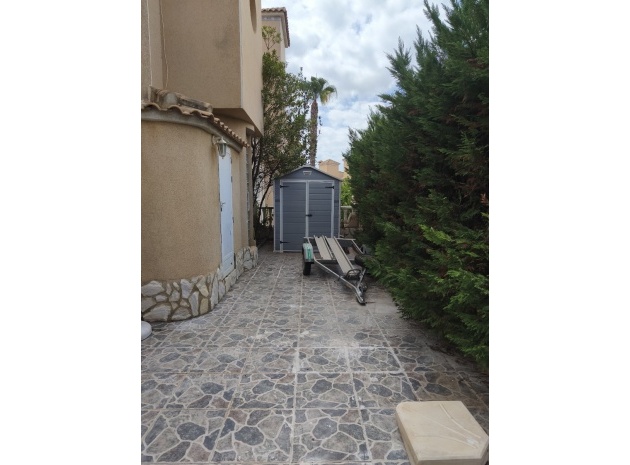 Resale - Villa - Playa Flamenca - zodiaco