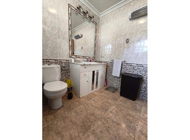 Resale - Villa - Playa Flamenca - zodiaco