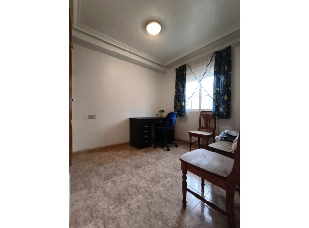 Resale - Villa - Playa Flamenca - zodiaco