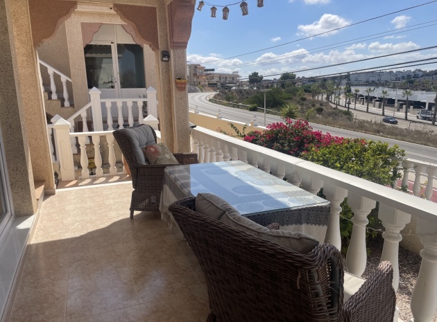 Resale - Villa - Algorfa