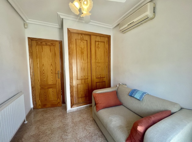 Resale - Villa - Algorfa