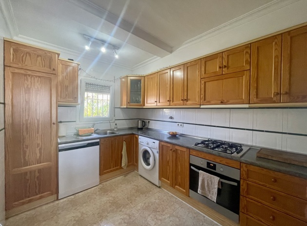 Resale - Villa - Algorfa