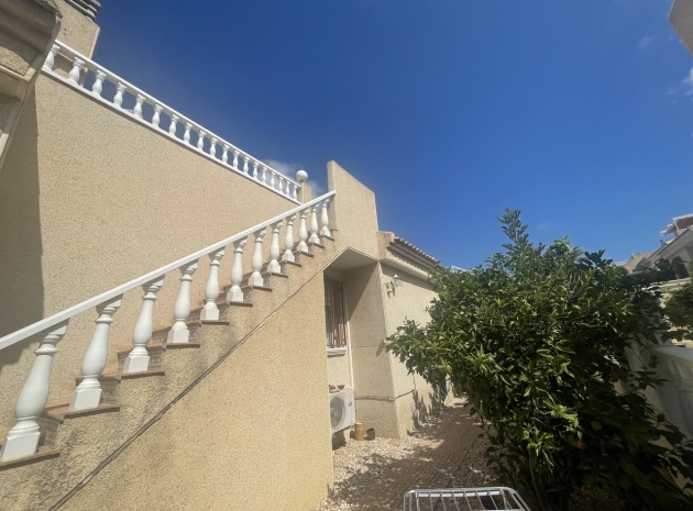 Resale - Villa - Algorfa