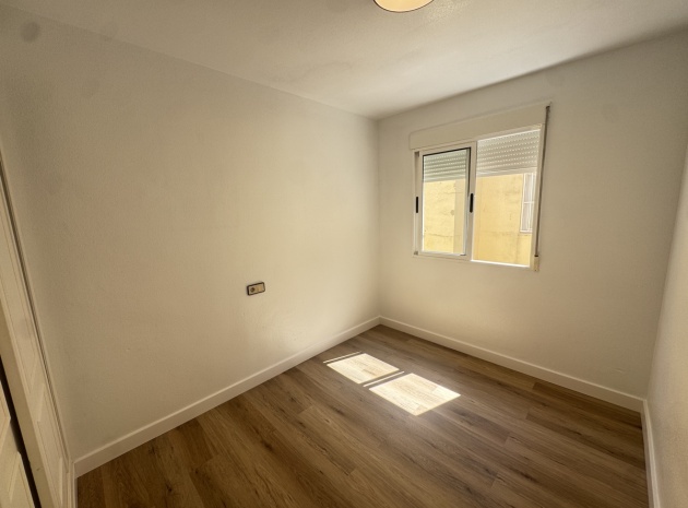 Resale - Apartment - Torrevieja - la siesta